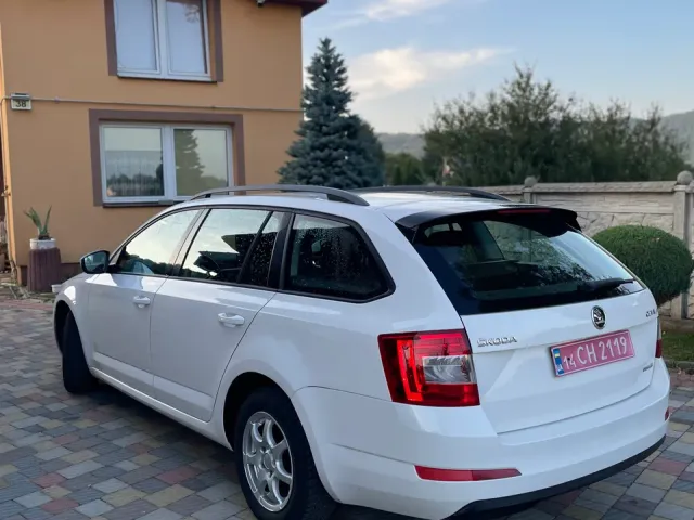 Skoda Octavia - фото 5