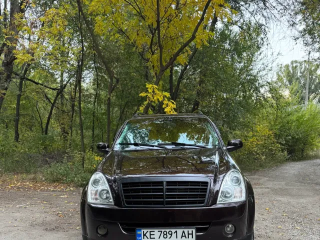 SsangYong Rexton - фото 4