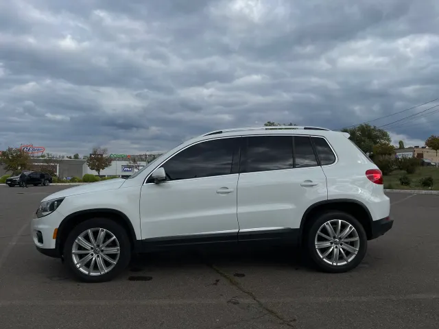 Volkswagen Tiguan - фото 3