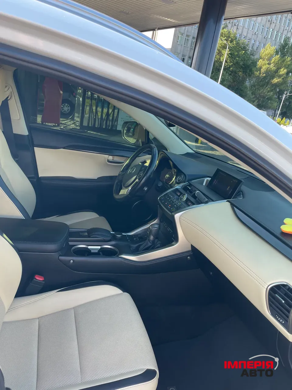 Lexus NX - фото 8