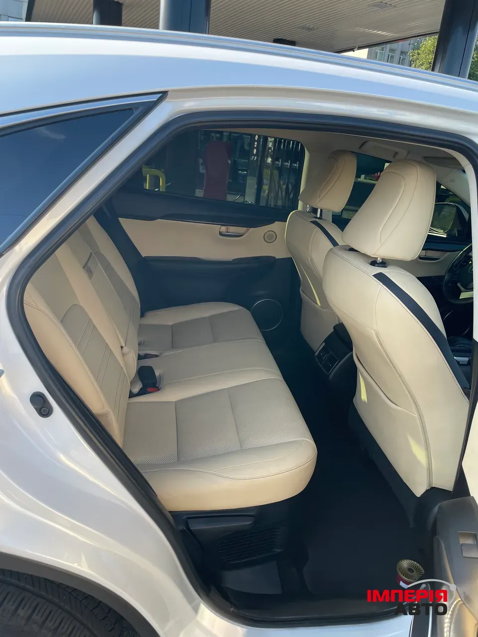 Lexus NX - фото 14