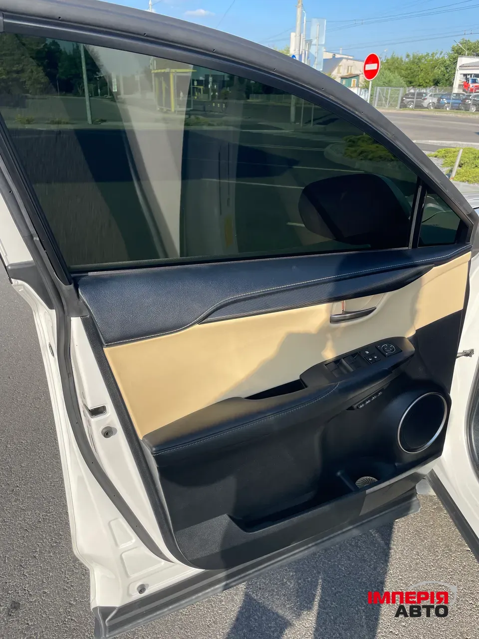 Lexus NX - фото 10