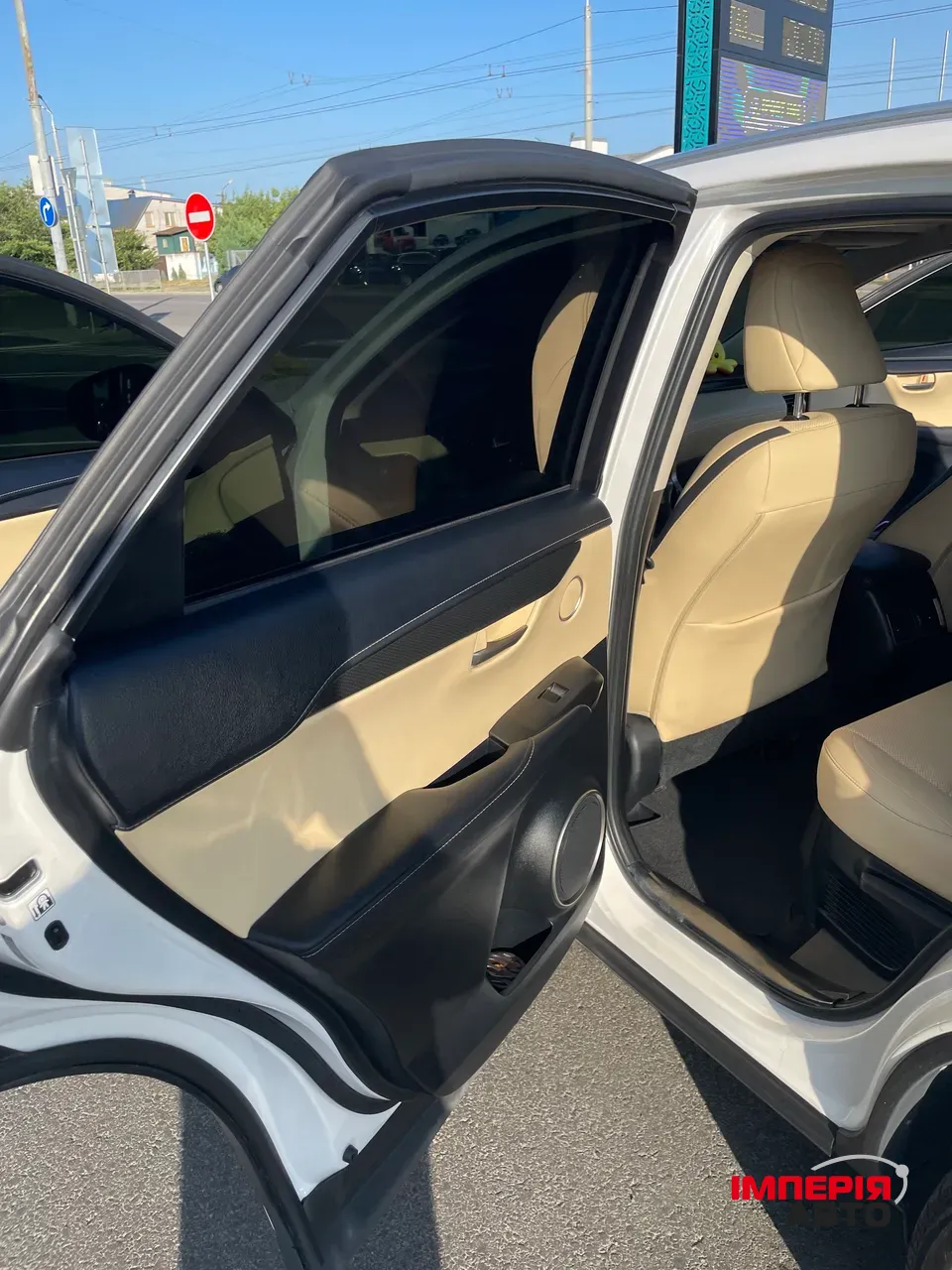 Lexus NX - фото 6