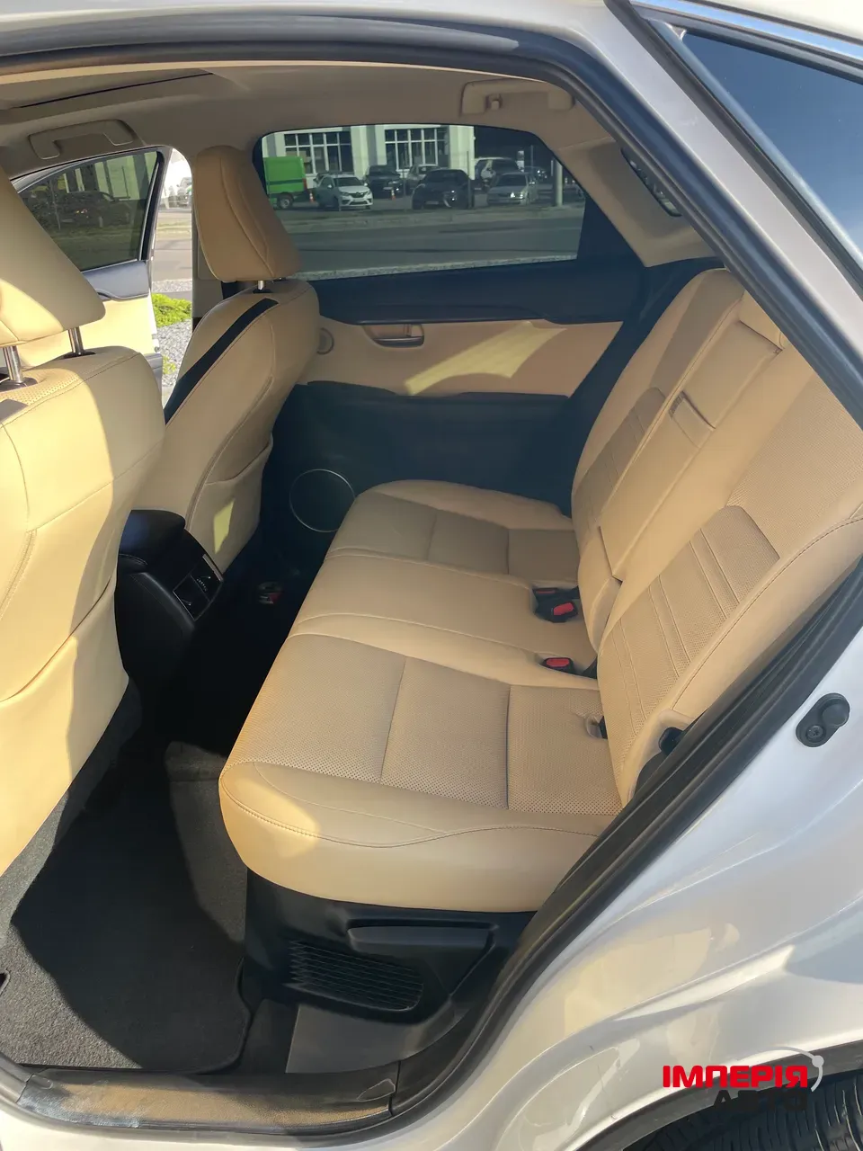 Lexus NX - фото 13