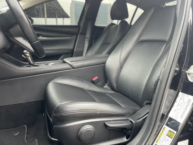 Mazda 3 - фото 5