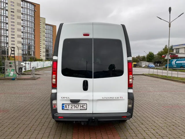 Opel Vivaro - фото 4