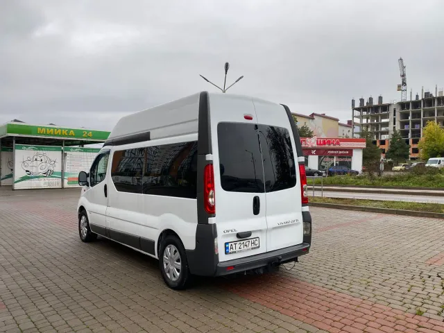 Opel Vivaro - фото 3