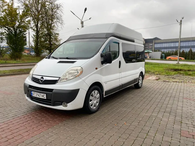 Opel Vivaro - фото 1