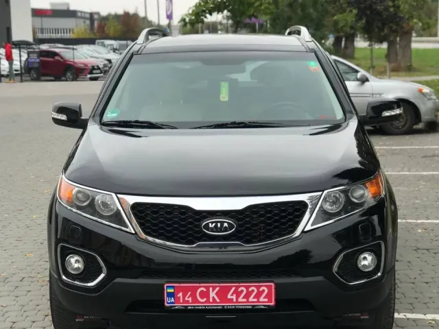 Kia Sorento - фото 3