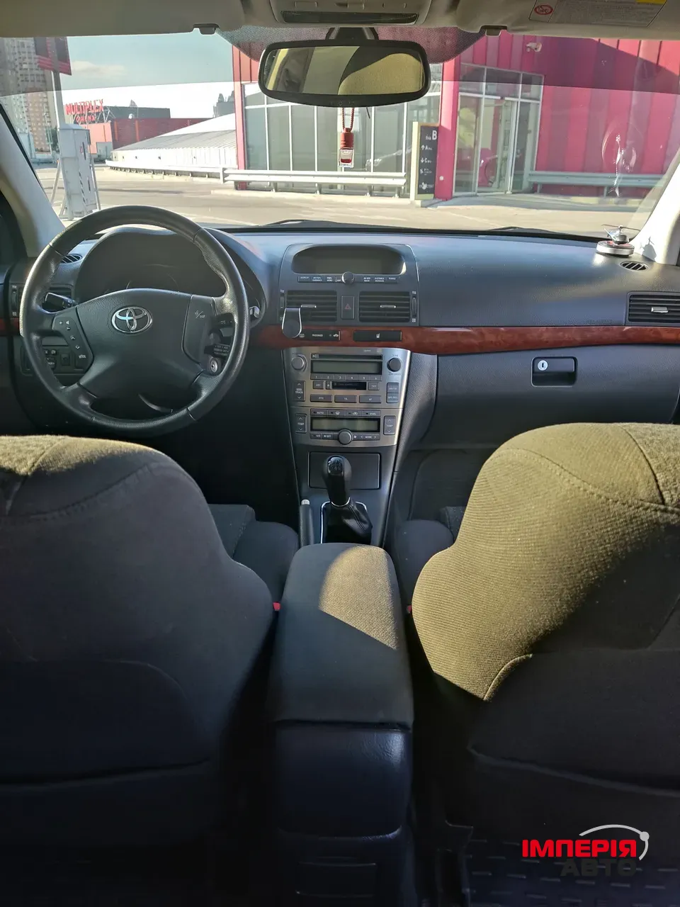 Toyota Avensis - фото 9