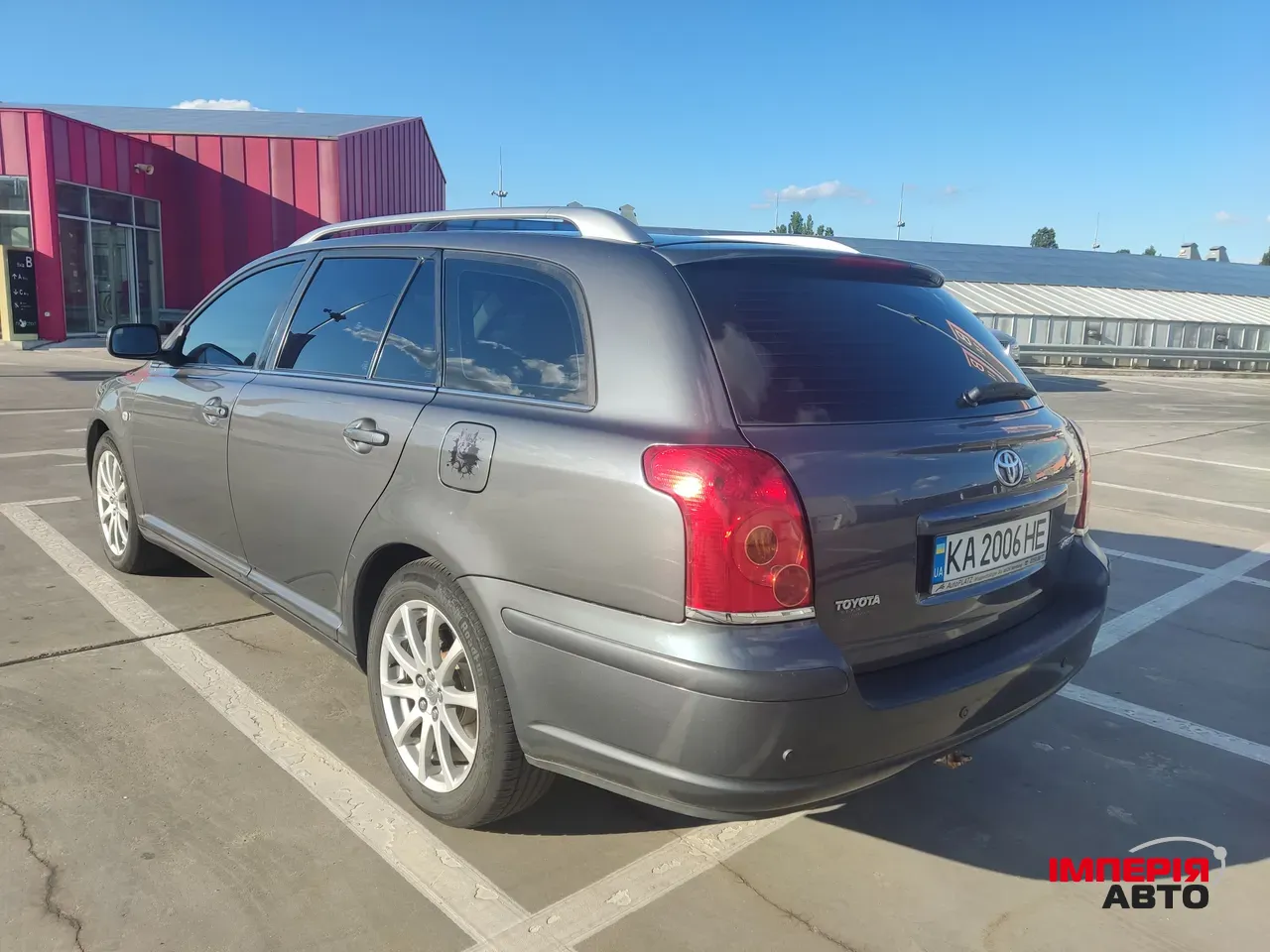 Toyota Avensis - фото 6