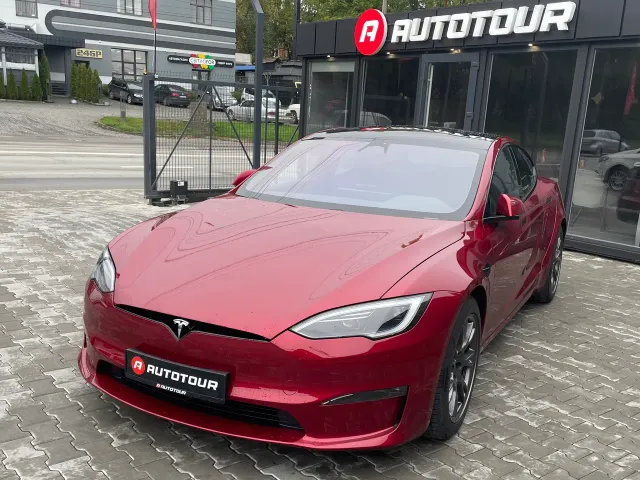 Tesla Model S - фото 2