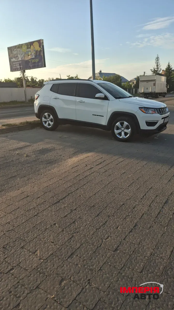 Jeep Compass - фото 2