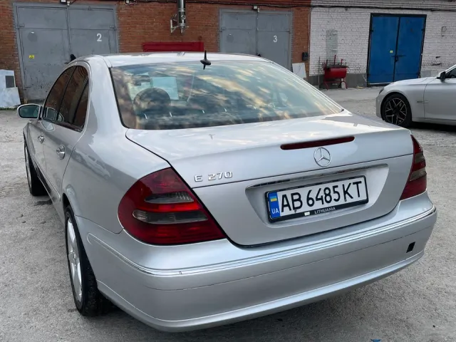 Mercedes-Benz E-Класс - фото 3