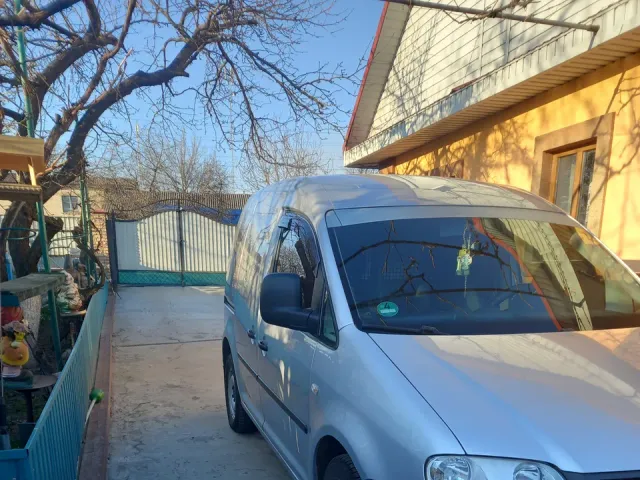Volkswagen Caddy - фото 5