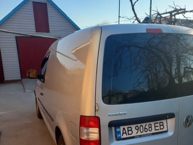 Volkswagen Caddy - фото 2