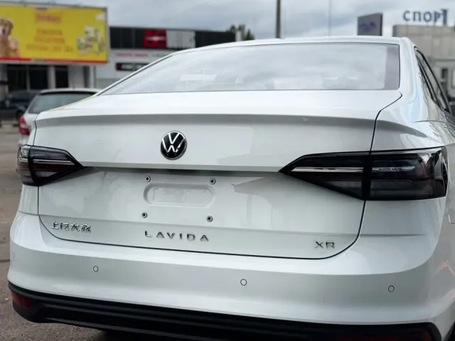 Volkswagen Lavida - фото 4