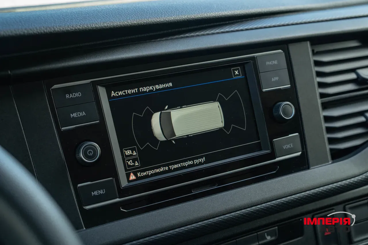 Volkswagen Caravelle - фото 21