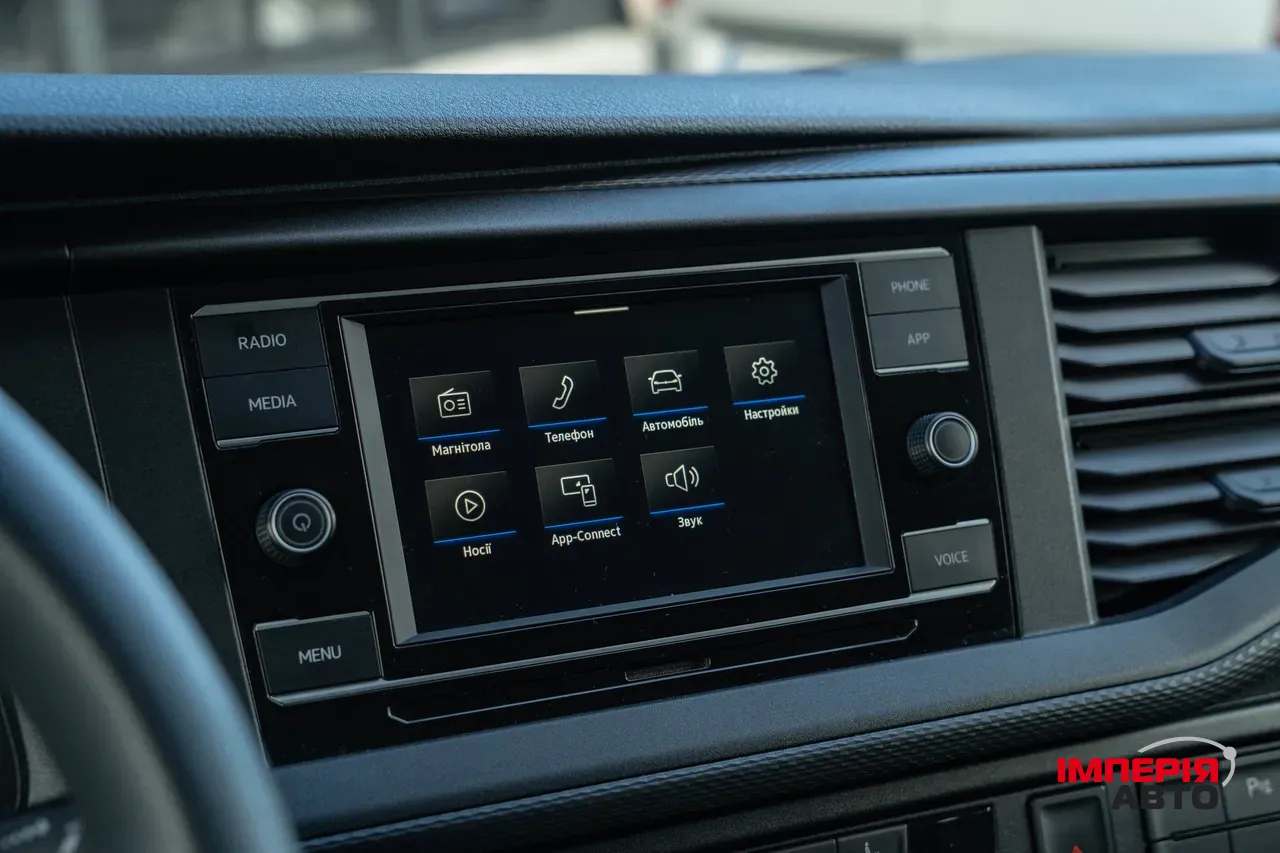 Volkswagen Caravelle - фото 22