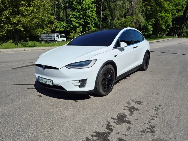 Tesla Model X - фото 3