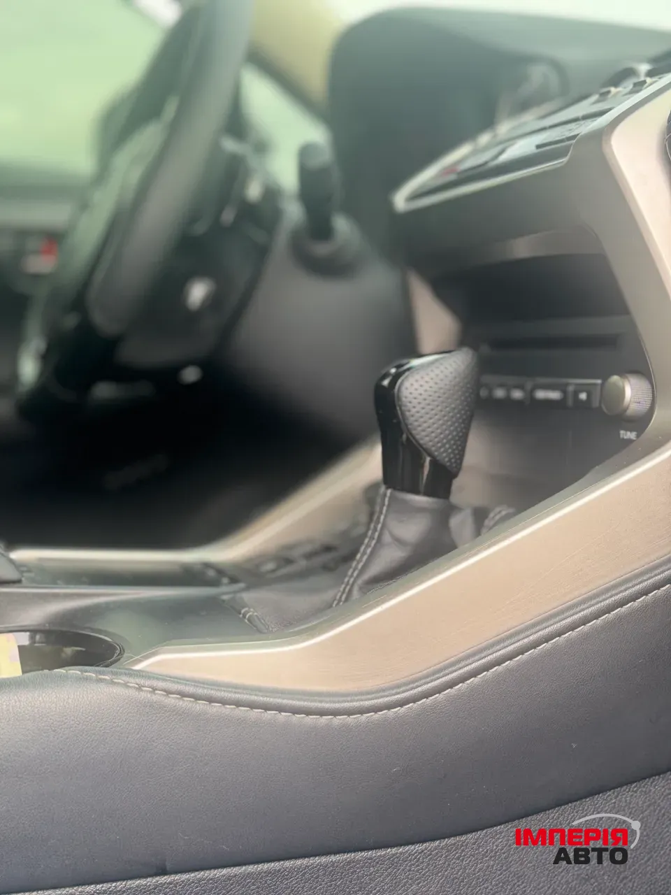 Lexus NX - фото 17