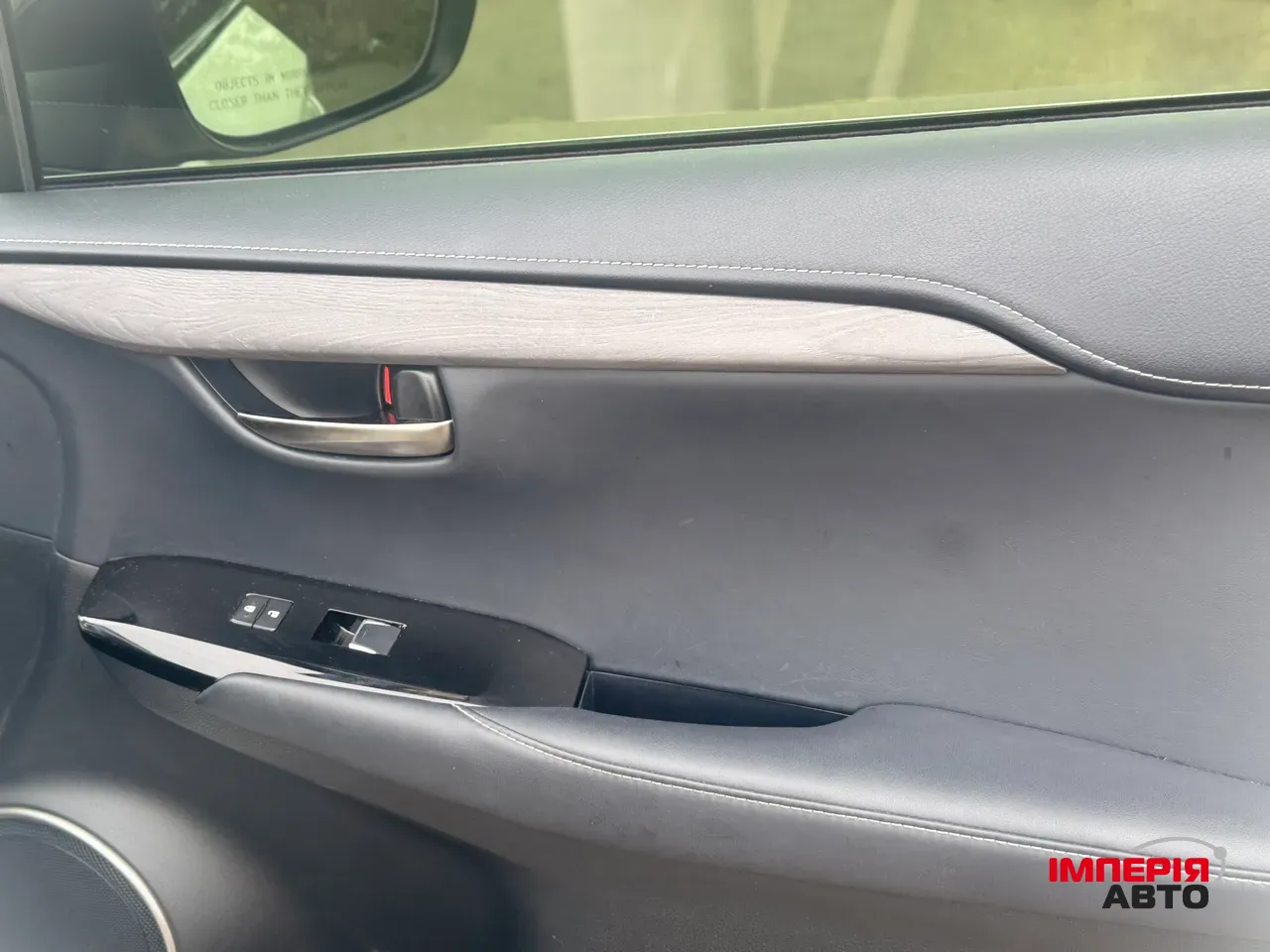 Lexus NX - фото 13