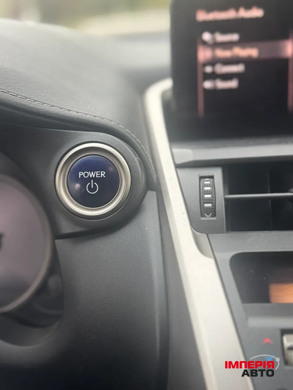 Lexus NX - фото 21