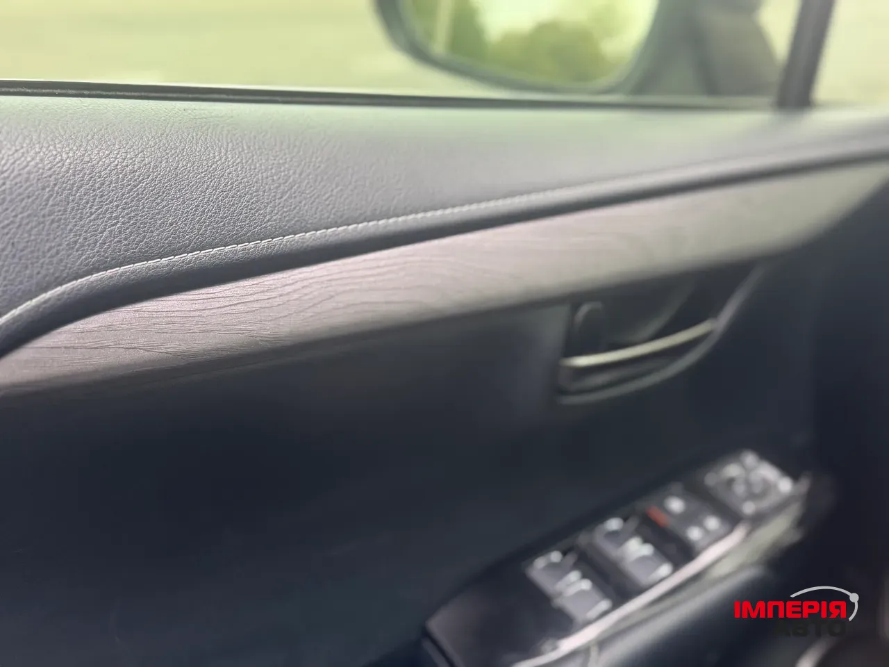 Lexus NX - фото 18