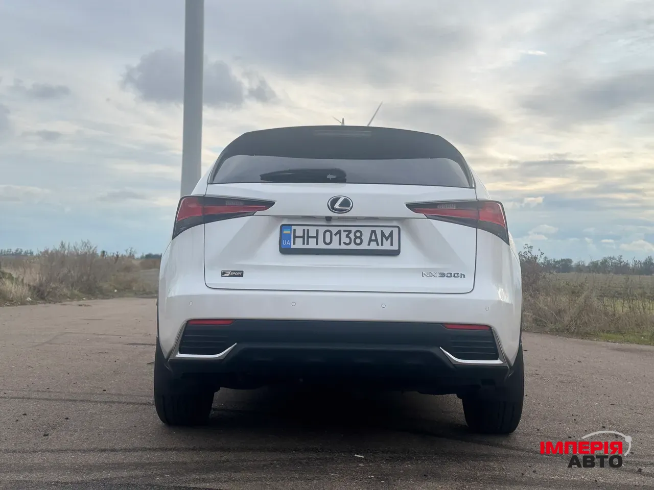 Lexus NX - фото 7