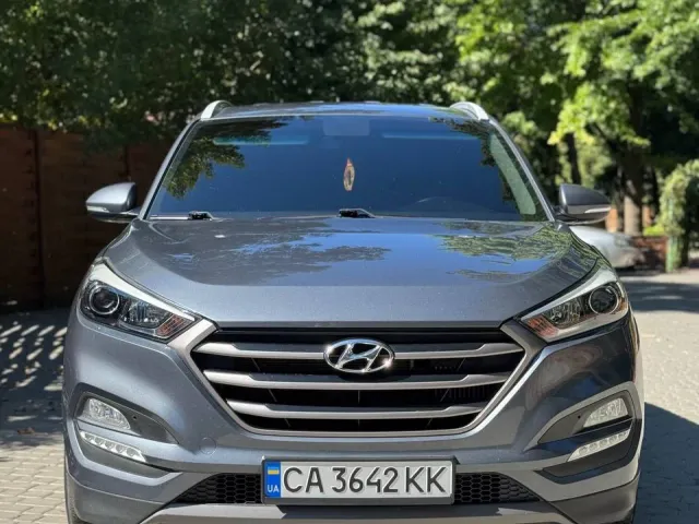 Hyundai Tucson - фото 1