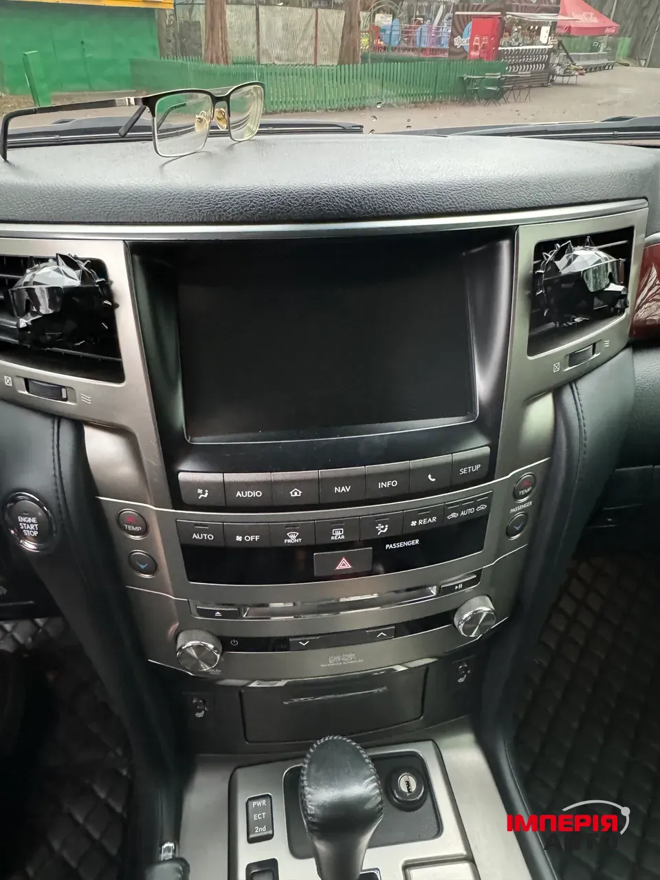 Lexus LX - фото 34