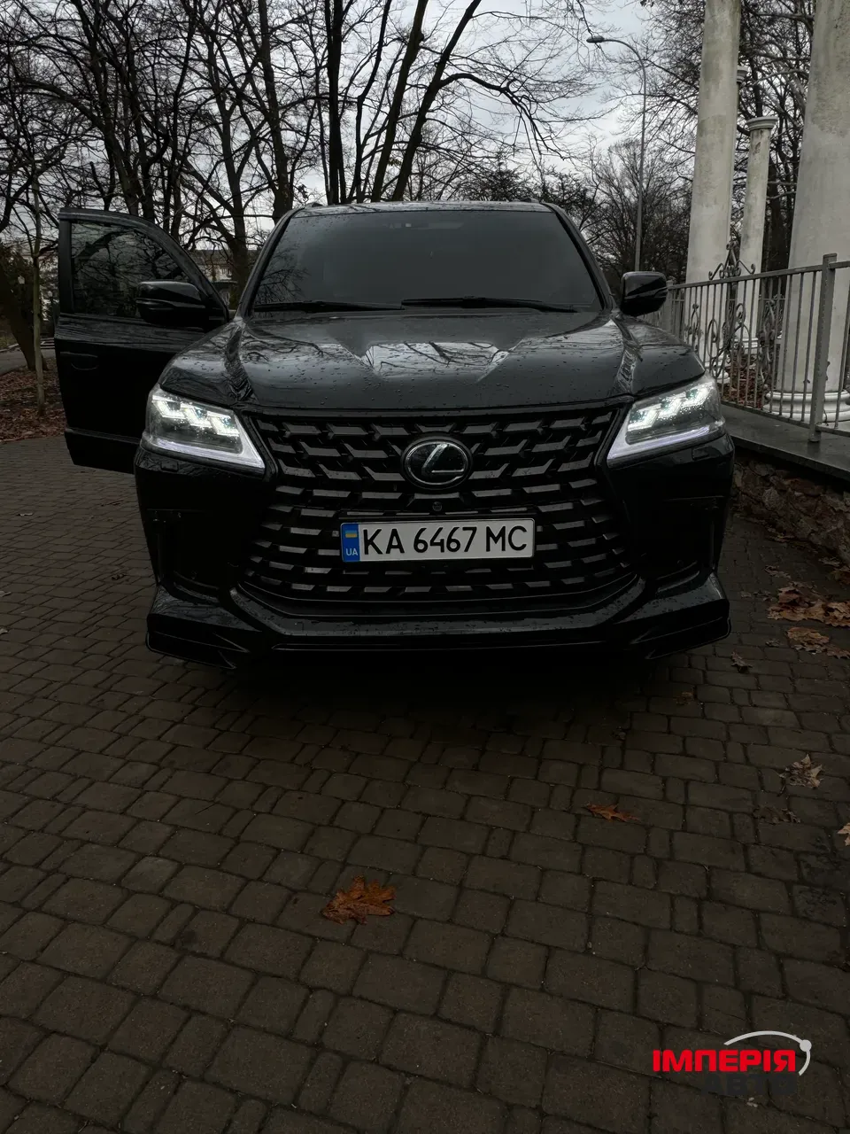 Lexus LX - фото 12