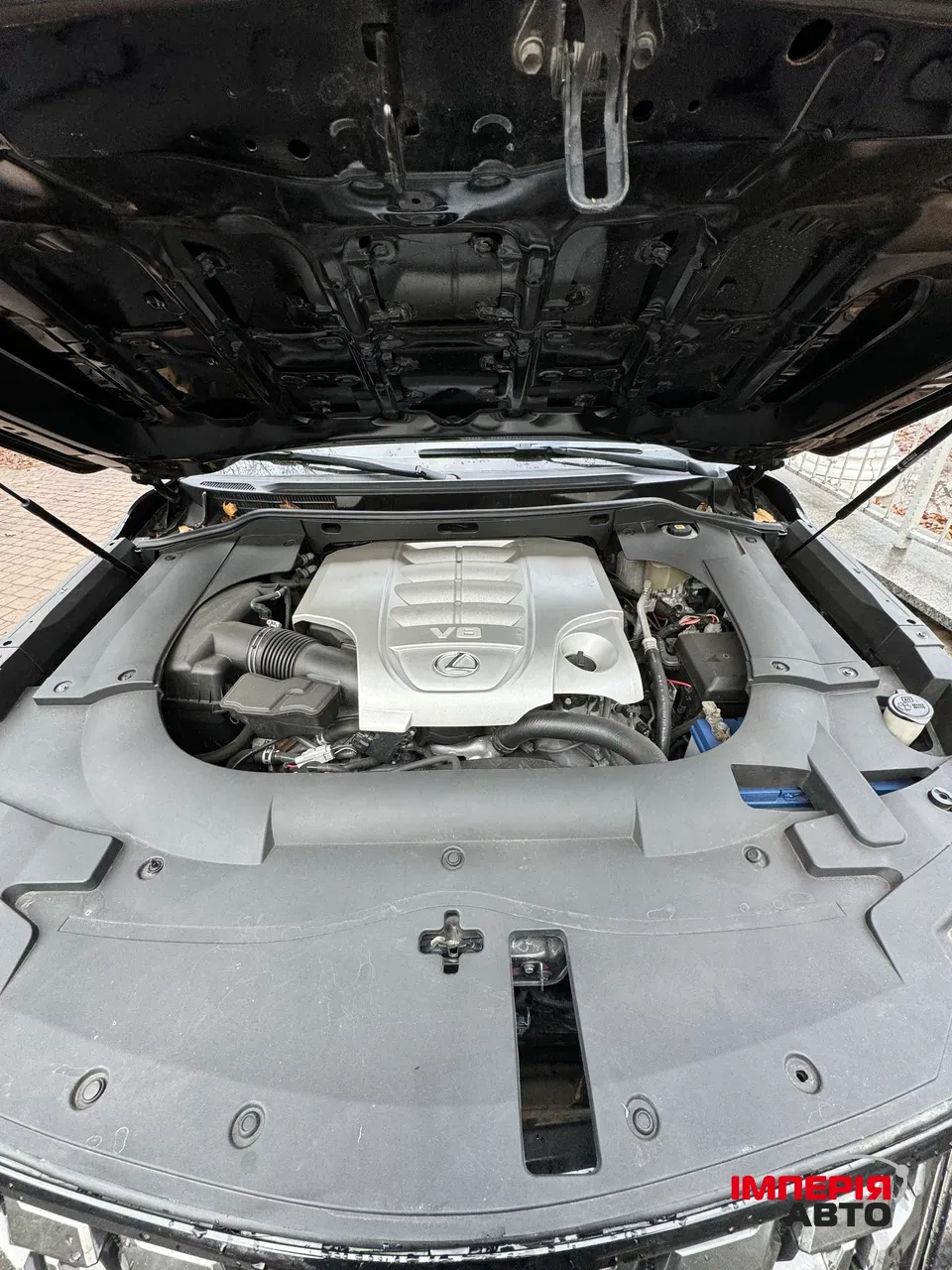 Lexus LX - фото 18