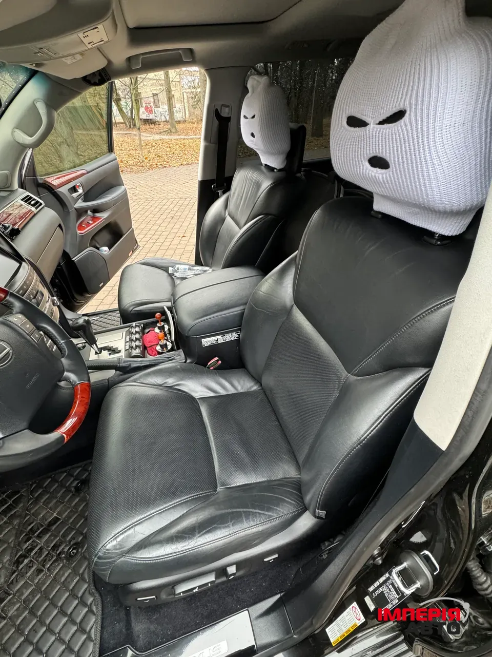 Lexus LX - фото 10