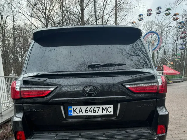 Lexus LX - фото 5