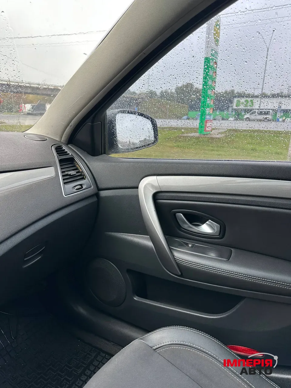 Renault Laguna - фото 8