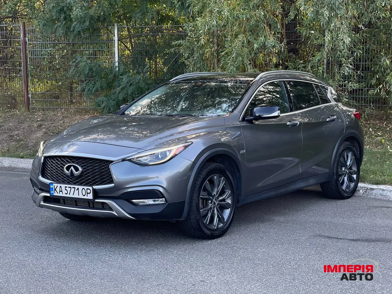 Infiniti QX30 - фото 3