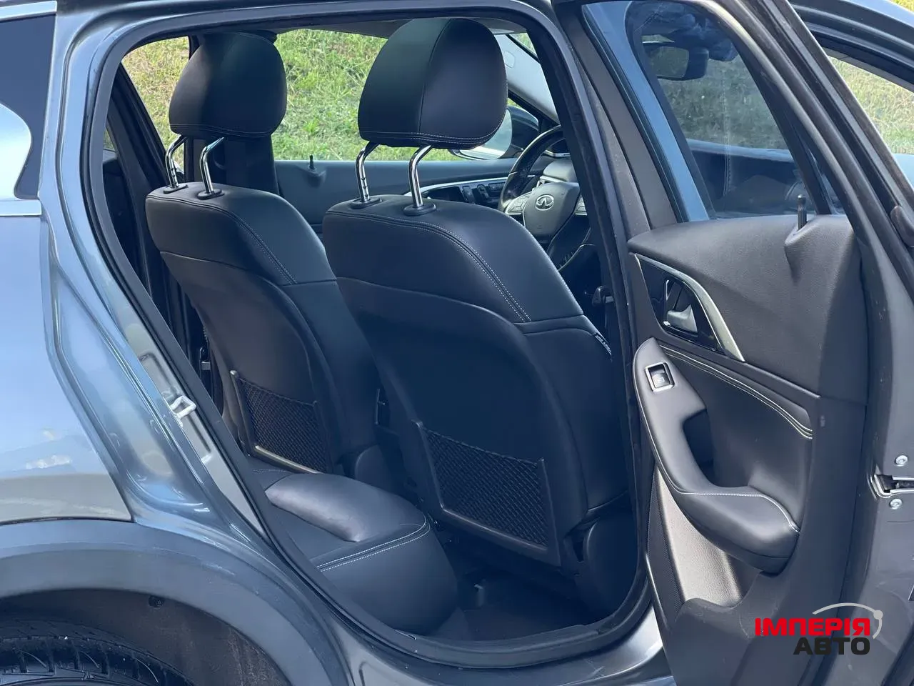 Infiniti QX30 - фото 20