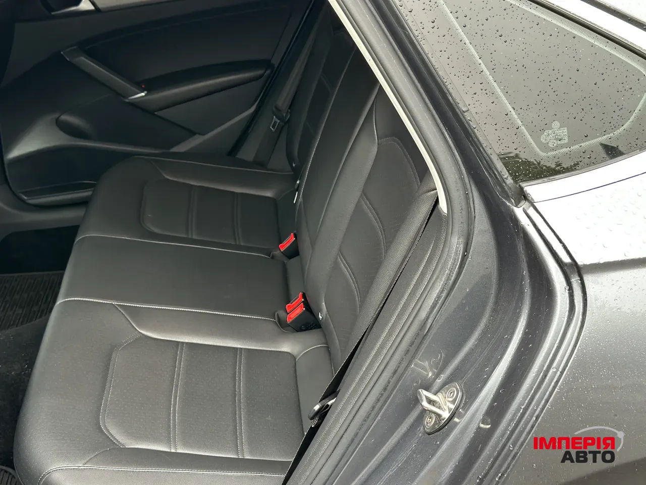 Volkswagen Passat (North America and China) - фото 10