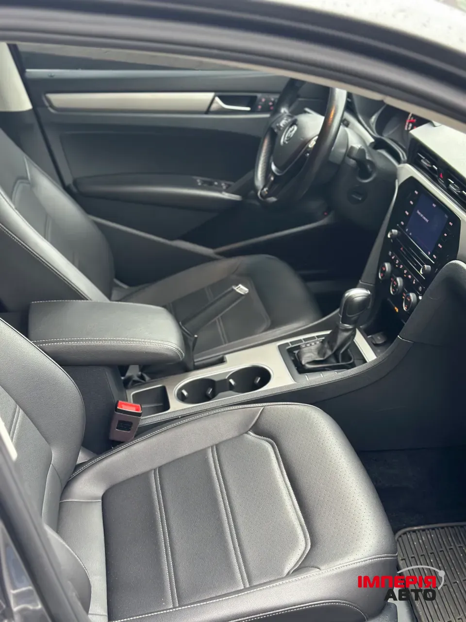 Volkswagen Passat (North America and China) - фото 9