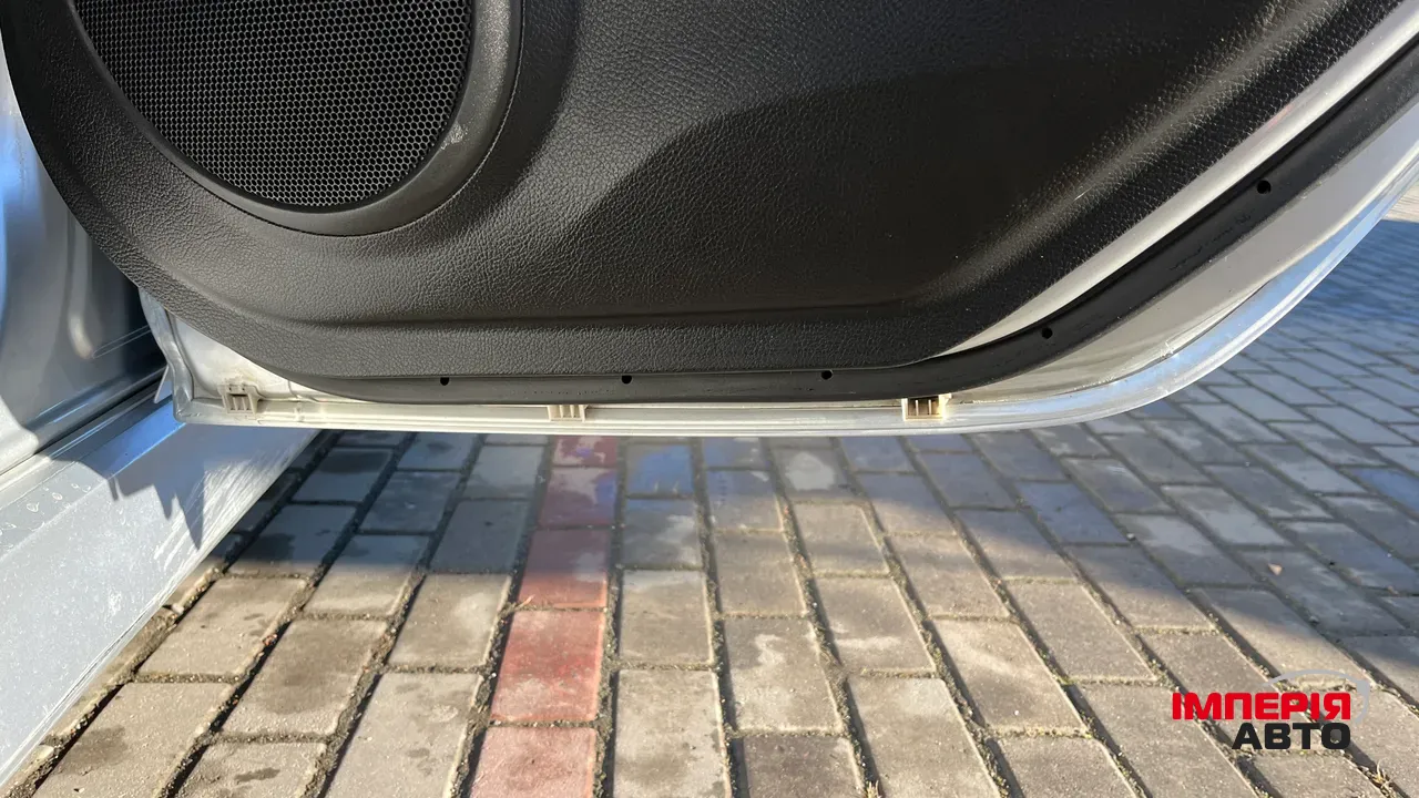 Mazda 6 - фото 17