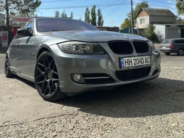 BMW 3 серії - фото 2