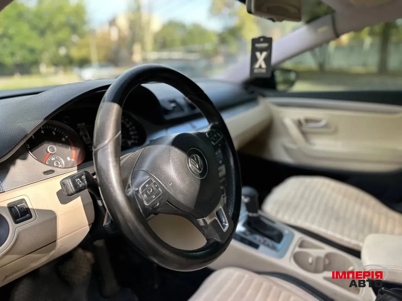 Volkswagen Passat CC - фото 10