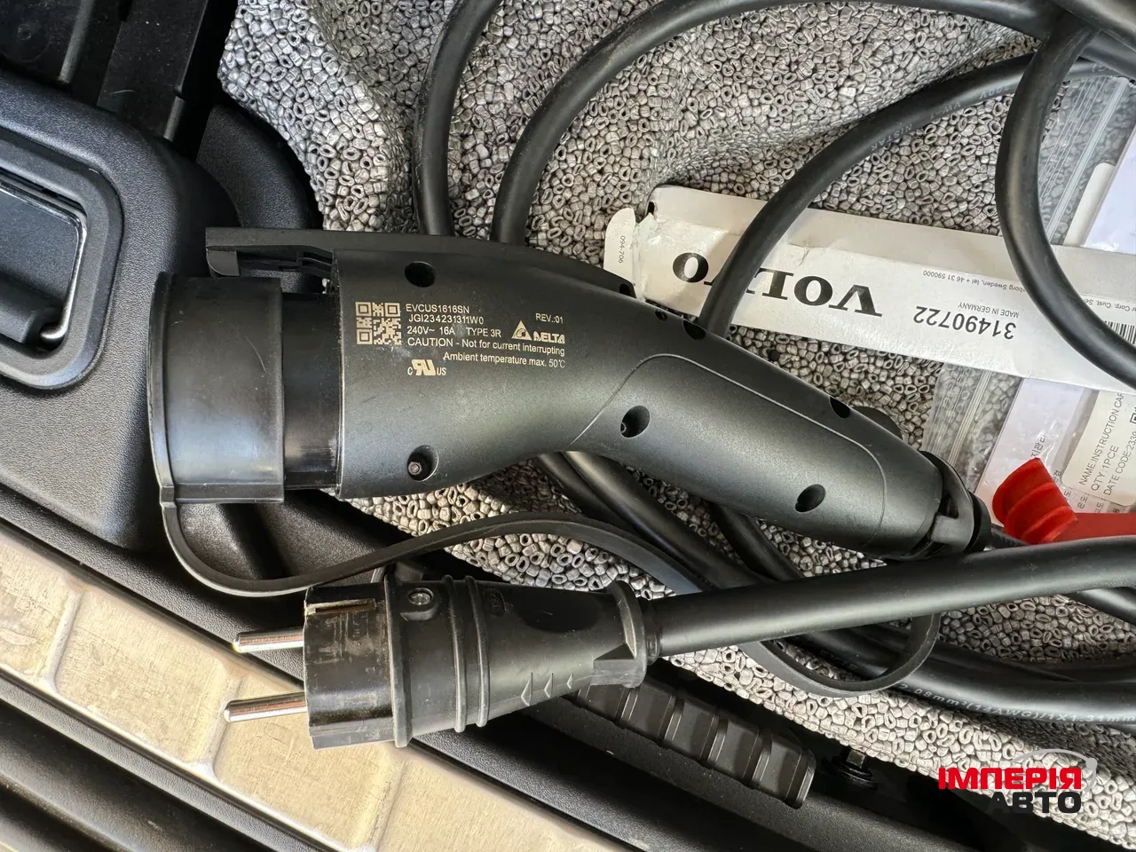 Volvo XC60 - фото 21