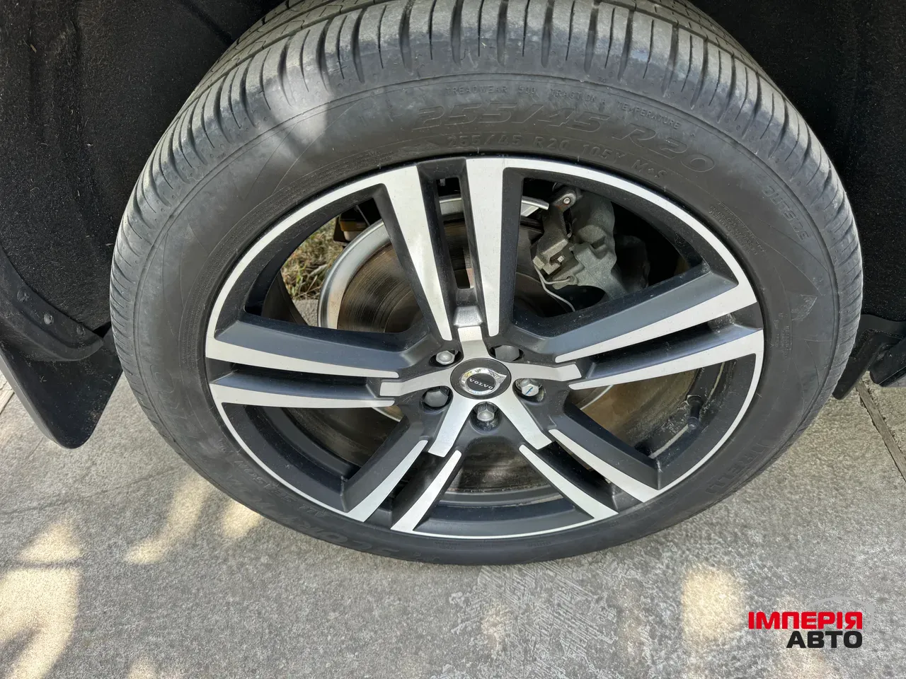 Volvo XC60 - фото 17