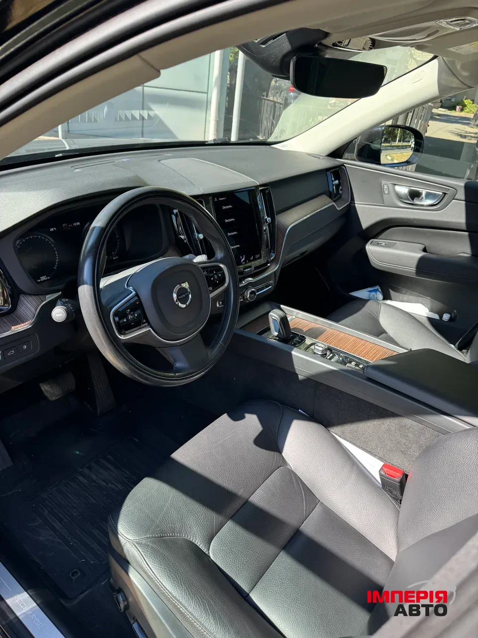 Volvo XC60 - фото 7