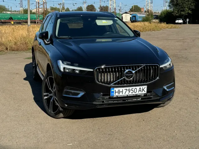 Volvo XC60 - фото 2