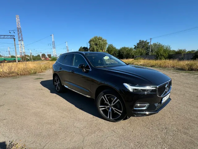 Volvo XC60 - фото 3