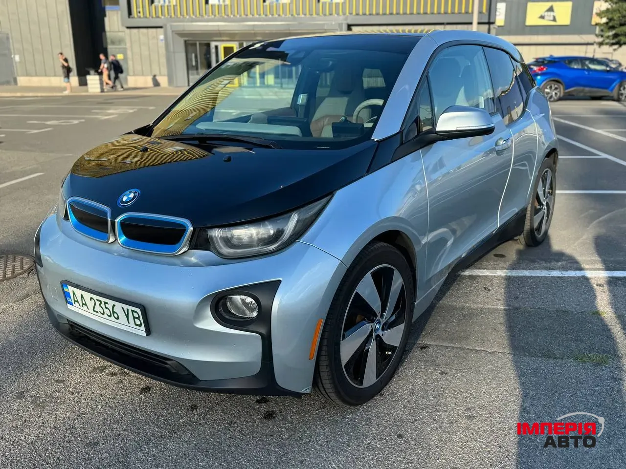 BMW i3 - фото 1