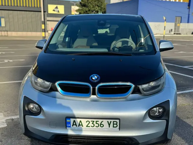 BMW i3 - фото 2